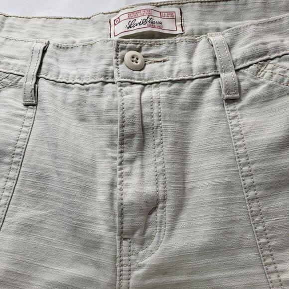 Levi Strauss, Not Worn, Tan, Women's Jeans, Size 12 - Picture 3 of 9